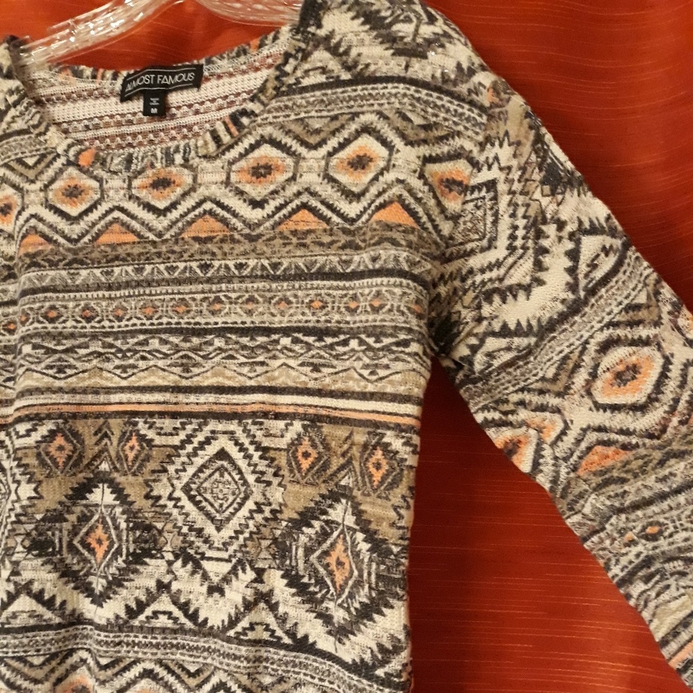Womens Top - Picture 2 of 2